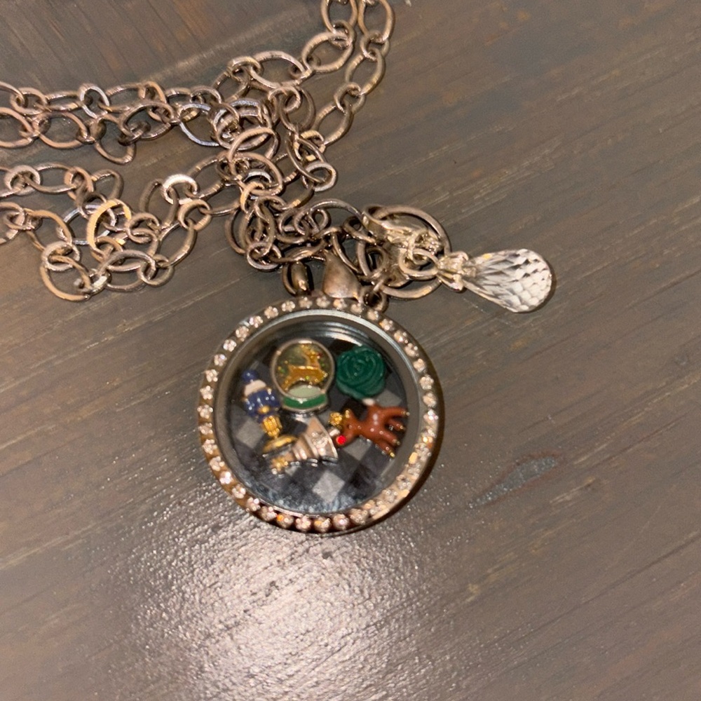 Origami Owl Round Silver Christmas Locket with charms nutcracker tree reindeer